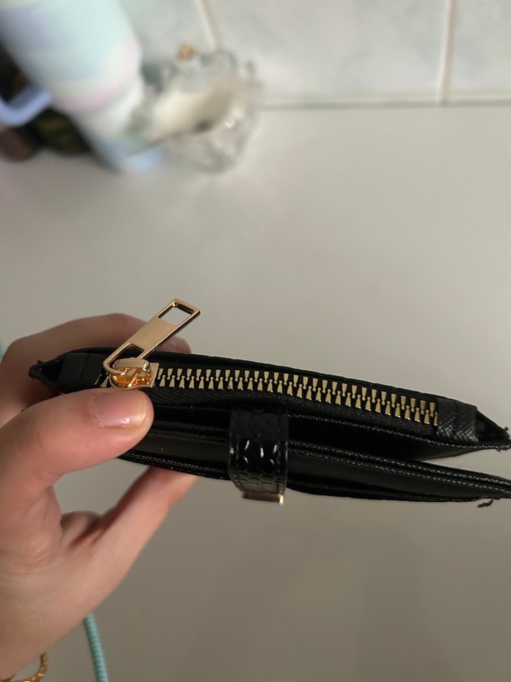 Siyah Yılan Derisi Desenli Deri Kadın Cüzdan - Görsel 3