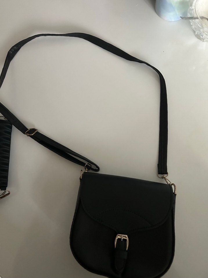 Siyah Deri Tokalı Kadın Çanta - Görsel 2