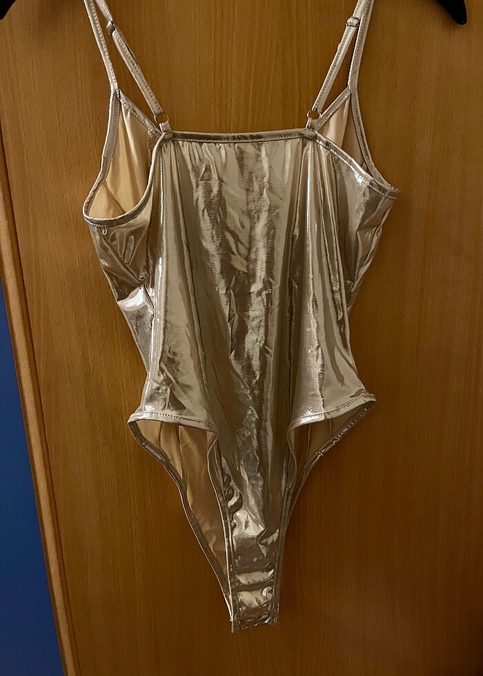 altın rengi çıtçıtlı askılı - Görsel 3