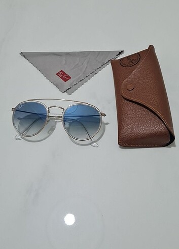 Rayban güneş gözlüğü 