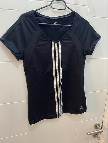 Adidas spor tişört