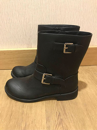 38 Beden H&M kemerli bot