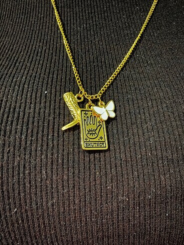 El yapımı charm kolye