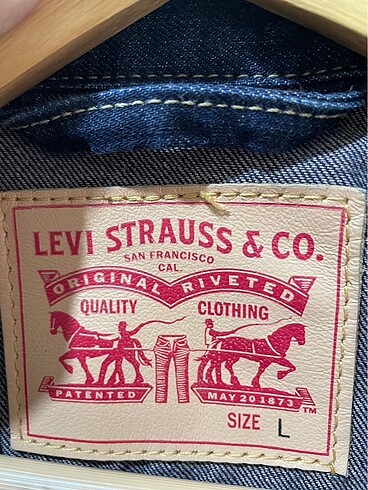l Beden Orijinal Levis marka L beden kot ceket