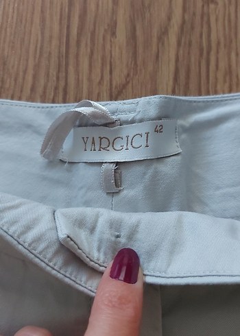 Kadın Bej Rahat Kesim Bermuda Şort - Görsel 2