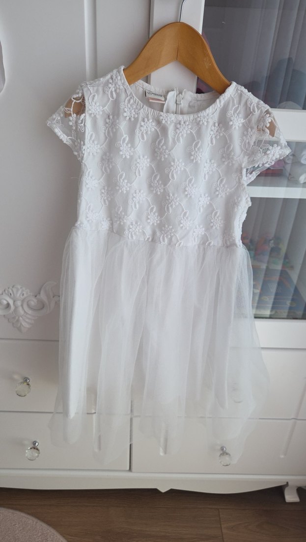LCW Kız Çocuk Beyaz Dantel Detaylı Elbise - Görsel 2