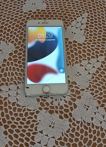 İPHONE 7 32 GB TELEFON Ekranda Çatlak Var Kullanıma Engel Değil