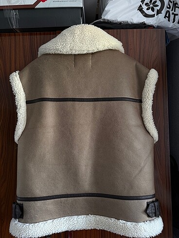 Stradivarius Peluş Yelek