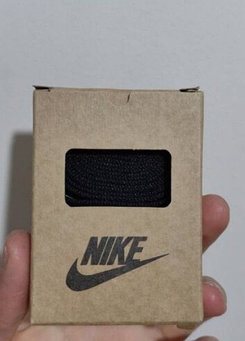 Nike siyah bağcık 