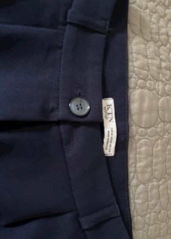 Kadın Lacivert Pilili Kumaş Pantolon - Görsel 3