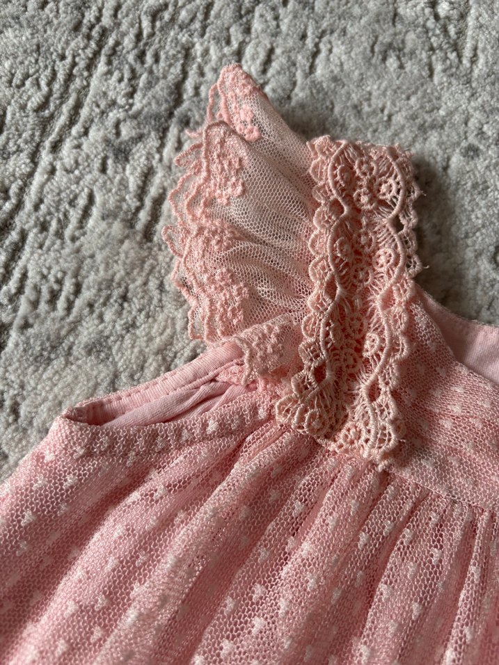 Kız Çocuk Pudra Pembe Fırfırlı Nakışlı Elbise - Görsel 2