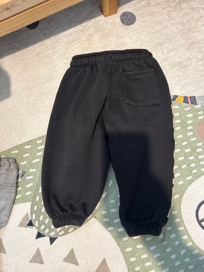 Siyah Baskılı Erkek Çocuk Eşofman Altı - Görsel 2