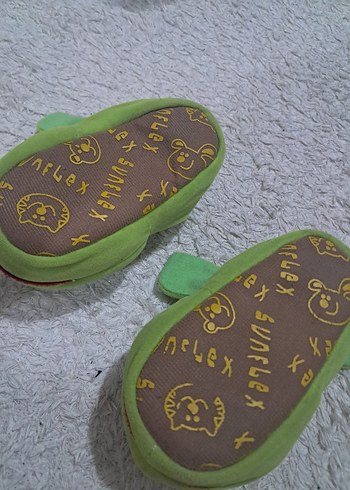 Çocuk Renkli Nakışlı Sıcak Ev pandufu - Görsel 2