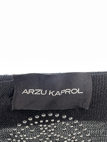 s Beden siyah Renk Arzu Kaprol Hırka %70 İndirimli.