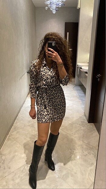 Zara Leopar zara
