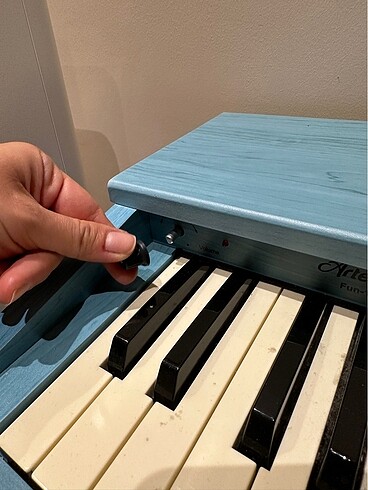 Beden turkuaz Renk Artesia fun 1 çocuk piano