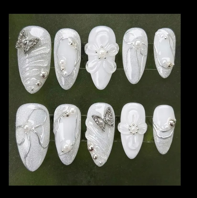 Beyaz 3D Çiçek ve İnci Tırnak Süsü Seti - Görsel 4