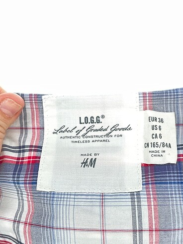 36 Beden çeşitli Renk H&M Gömlek %70 İndirimli.
