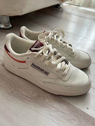 Reebok kadın ayakkabısı