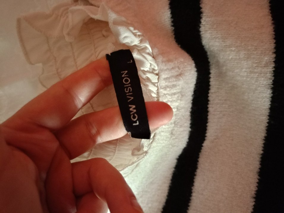 Çizgili Beyaz Kadın Triko Kazak - Görsel 3