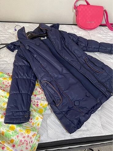 10 Yaş Beden lacivert Renk Kız çocuk şişme mont içi polarlı