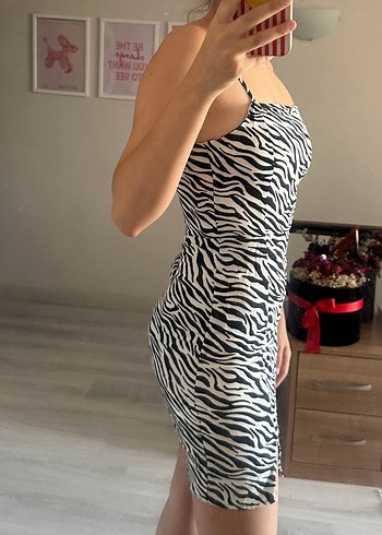 34 Beden Zebra Desenli Midi İnce Askılı Kadın Elbise