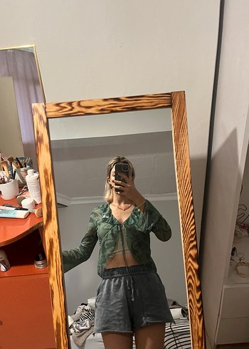 Kısa, Transparan, Bağcıklı Deri Bluz