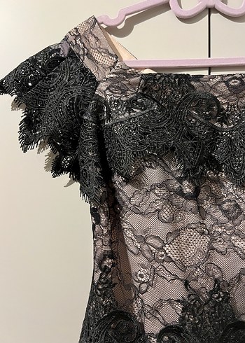 Dantel Detaylı Siyah Romantik Elbise - Görsel 2