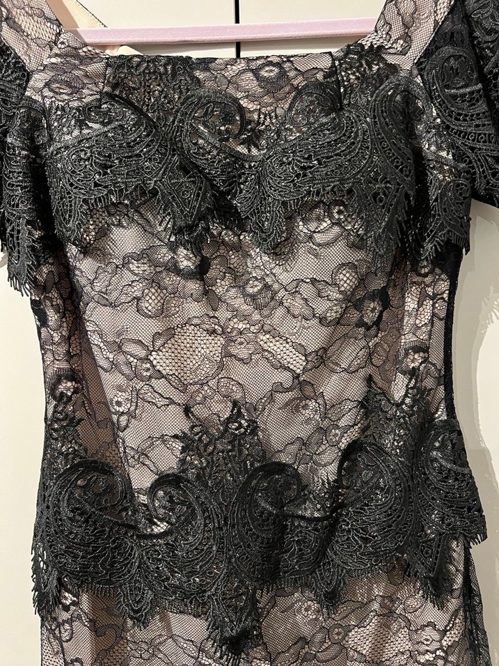 Dantel Detaylı Siyah Romantik Elbise - Görsel 3