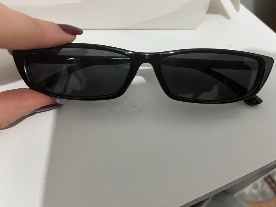 Siyah Gotik Kadın Gözlüğü 
Kadın siyah güneş gözlüğü - Görsel 5