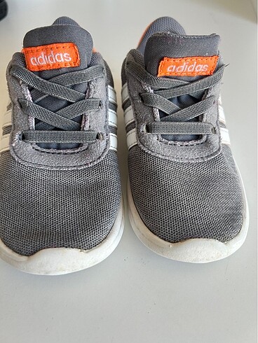 Adidas bebek spor ayakkabısı