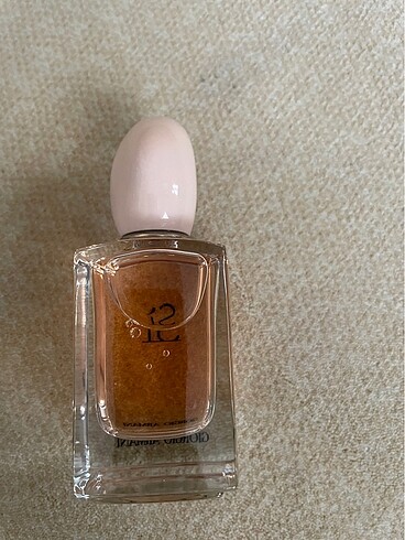 Beden Orijinal sıfır Armani si parfüm 50ml