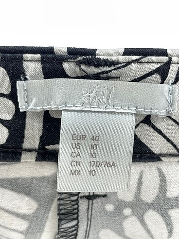 40 Beden çeşitli Renk H&M Kumaş Pantolon %70 İndirimli.