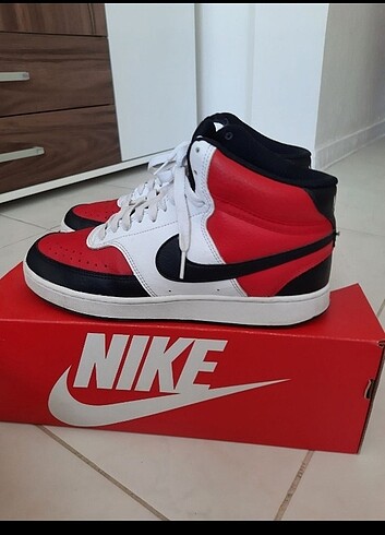 Nike vision court mid nba