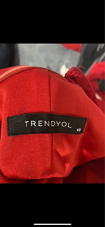 40 Beden kırmızı Renk Trendyolmilla abiye
