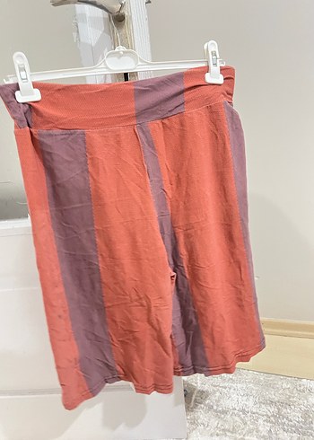 Pembe Bağcıklı Dökümlü Mini Hamile Eteği - Görsel 2