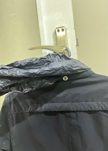 Düğmeli Gri Erkek Sokak Stili Mont - Görsel 4