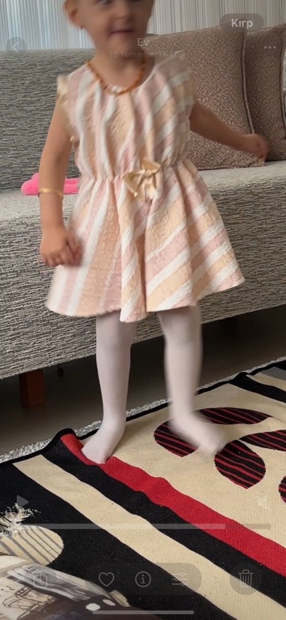 Fırfırlı Kız Çocuk Elbise - Görsel 3