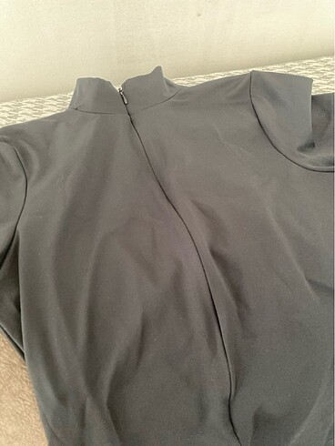 Fermuarlı mini kısa kol toparlayıcı tulum - Görsel 6