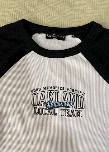 Beyaz Siyah Kısa Kollu Baskılı Tişört - Görsel 2