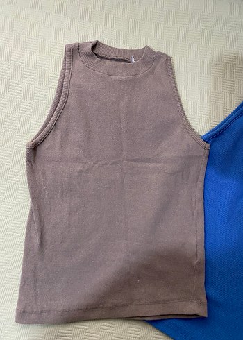 Kadın Yüksek Yakalı Kolsuz Atlet - Görsel 2