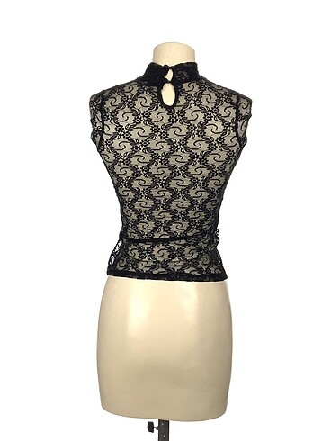 s Beden Zara Bluz %70 İndirimli.