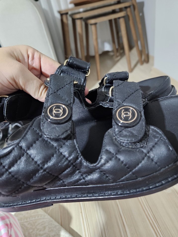 Orijinal Chanel Kemerli Siyah Dolgu Topuklu Sandalet - Görsel 3