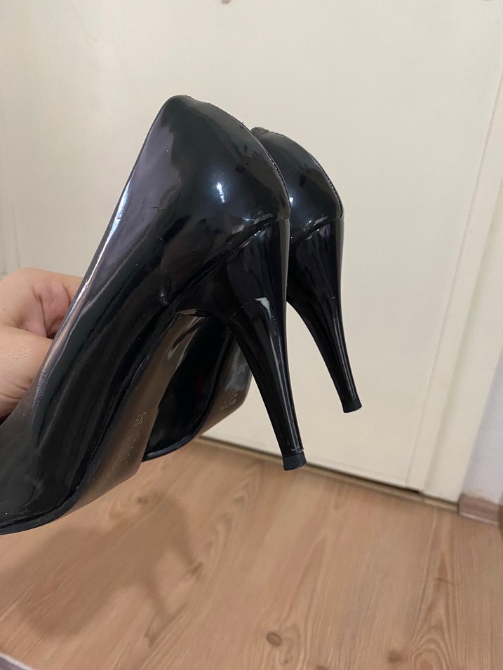 Siyah Rugan Stiletto - Görsel 2