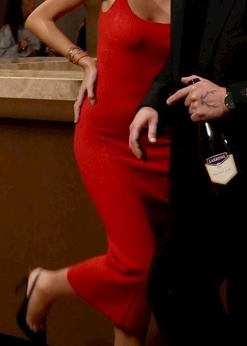 Parlak Kırmızı İnce Askılı Uzun Elbise - Görsel 2