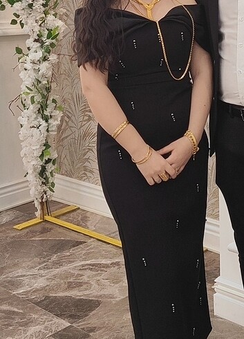 Siyah elbise