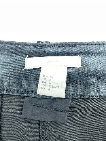 36 Beden siyah Renk H&M Kumaş Pantolon %70 İndirimli.