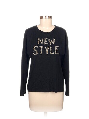 Diğer T-shirt %70 İndirimli.