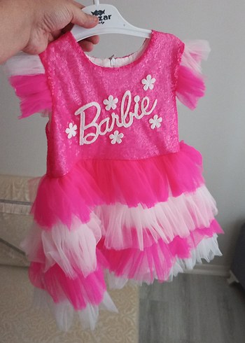 Pembe Barbie Nakışlı Kız Çocuk Elbisesi