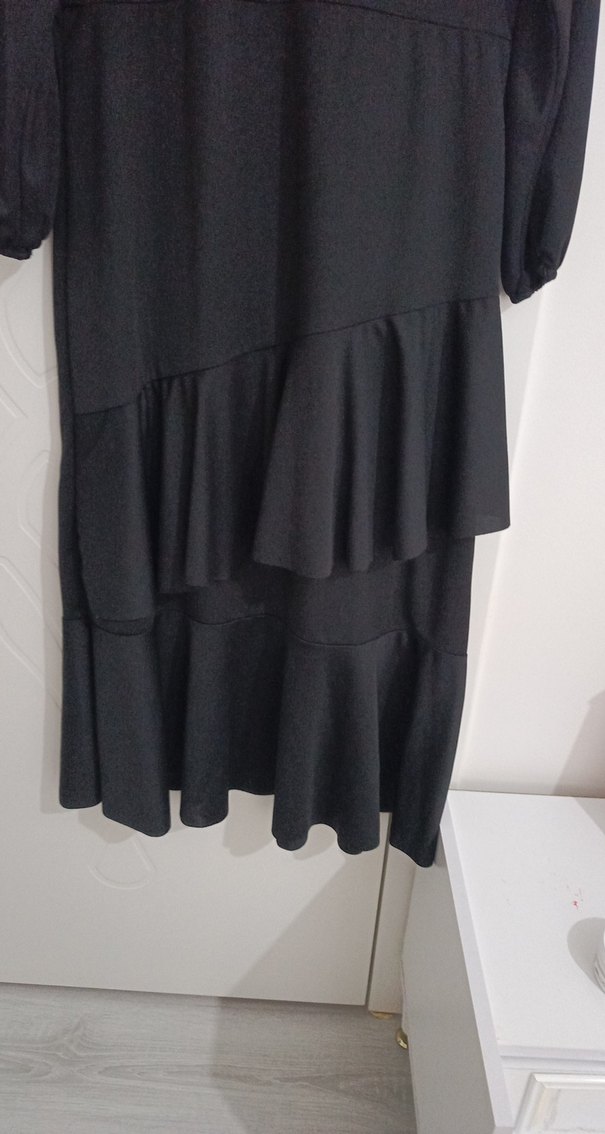 Kadın Siyah Uzun Kollu Fırfırlı Elbise - Görsel 4